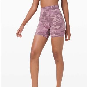LULULEMON pink camo align shorts 6”